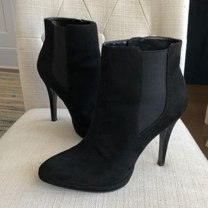 Black suede Bootie